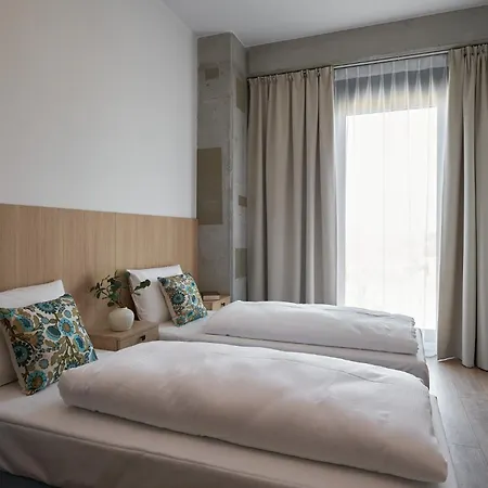 Symphony Krakowska 35 3* Wrocław