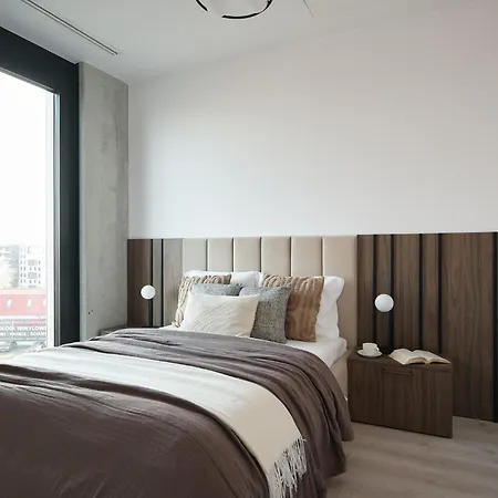 Апарт-готель Symphony Krakowska 35 Вроцлав